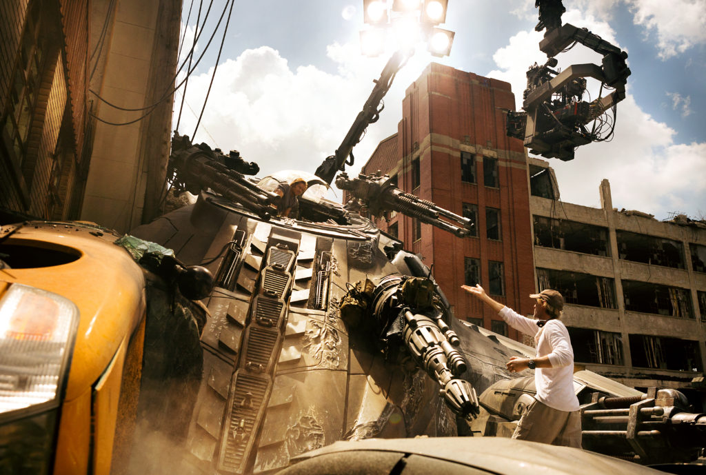 TF Mark Wahlberg and Michael Bay 00050RLC