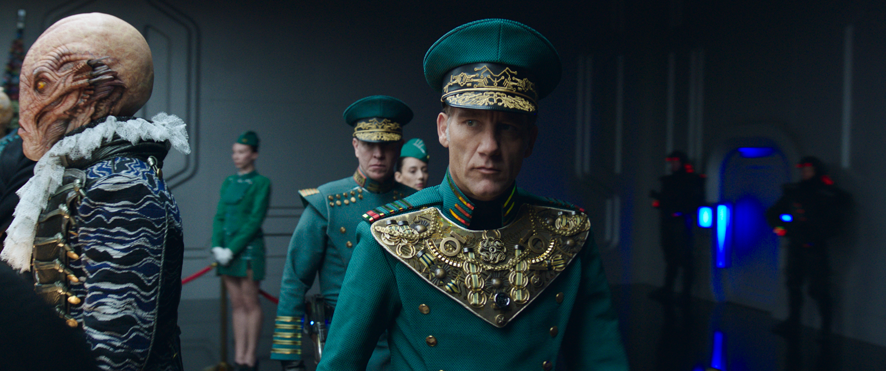 Review: Valerian e a Cidade dos Mil Planetas 37 M 054 SG 098 r