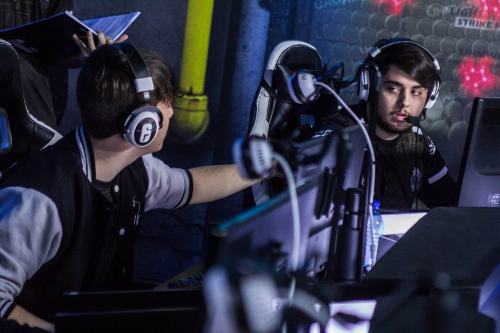 BootKamp vence a Liquid e conquista seus primeiros pontos no Brasileirão Rainbow Six 2018 35 Black Dragons 15 4