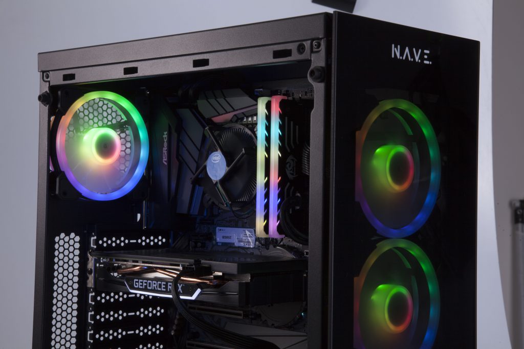 DESKTOP CÓSMICO high end intel 7