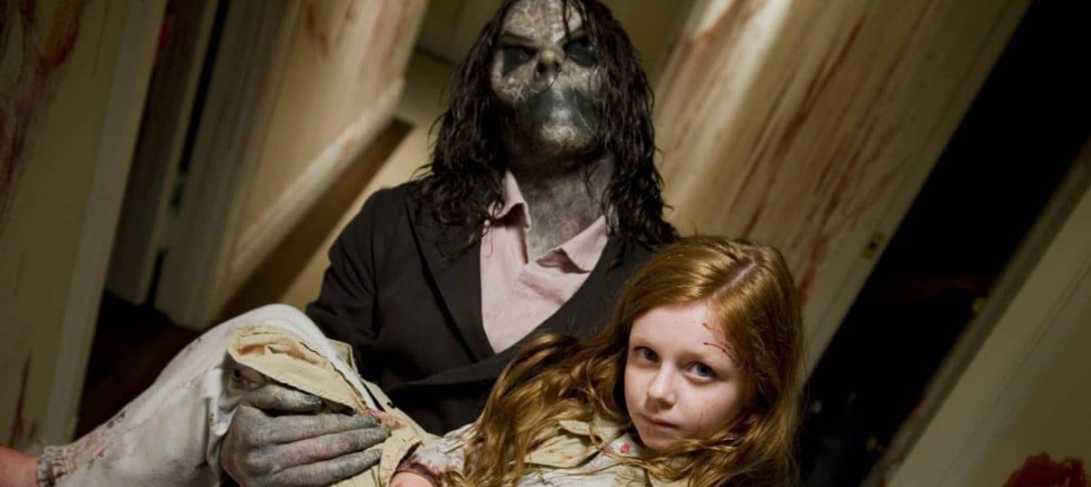 Quem nunca ficou assustado ou até mesmo traumatizado após assistir um filme de terror, não é mesmo? Foi pensando no medo que os filmes de terror causa em muitas pessoas, que um estudo intitulado de “The Science of Scare” (algo como “A Ciência do Medo”, em português) para encontrar os filmes mais assustadores de todos os tempos.