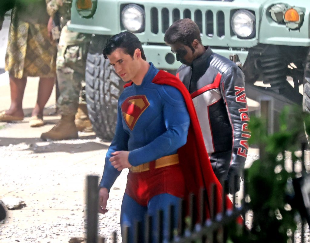 Superman é o novo filme de James Gunn com o ator David Corenswet vivendo o herói.